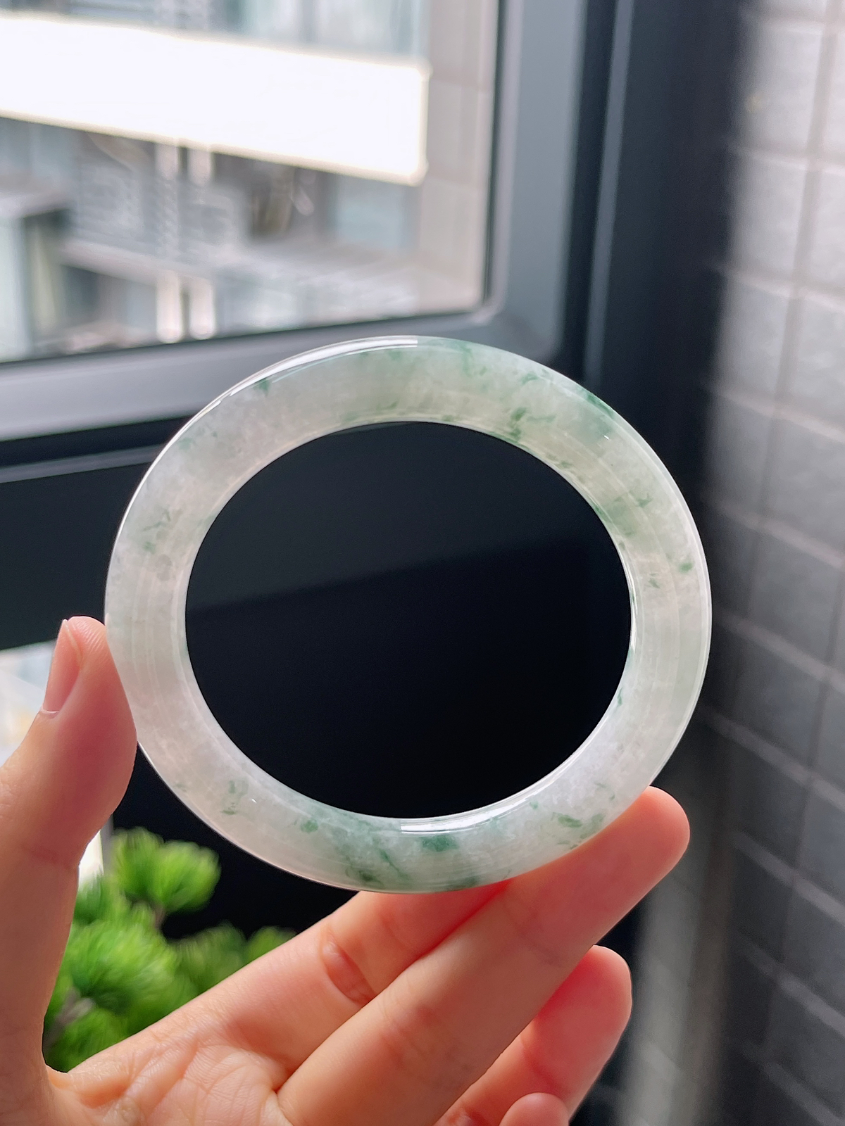 圈口53，冰糯种飘花翡翠圆条手镯