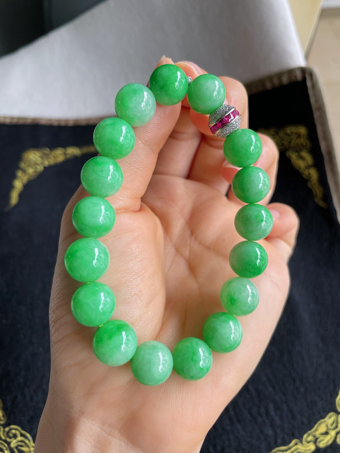 天然翡翠A货，冰满绿阳绿手串，尺寸：11.5mm。【编0227】