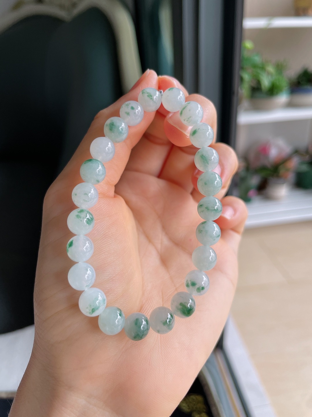 缅甸天然翡翠A货，冰飘花手串，尺寸：8mm。【编4364】
