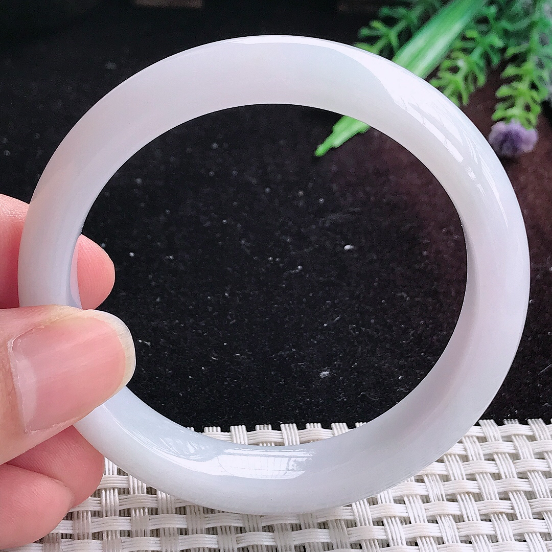 实拍A货翡翠55/11.5/7.9老坑冰润起胶白月光手镯平安镯美人镯