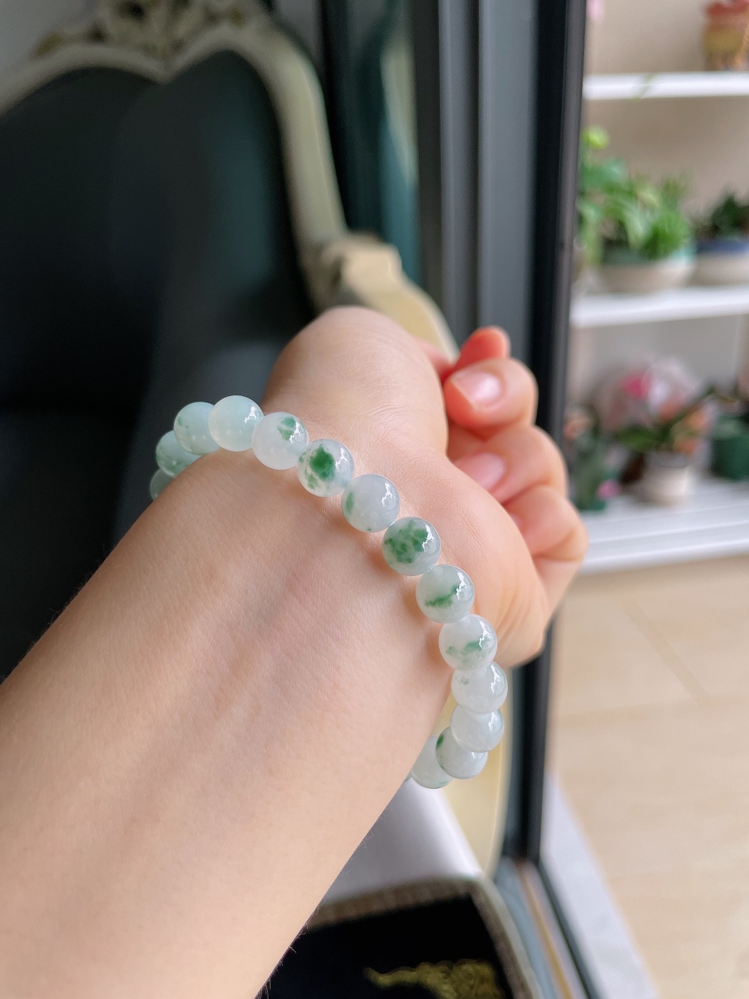 缅甸天然翡翠A货，冰飘花手串，尺寸：8mm。【编4364】