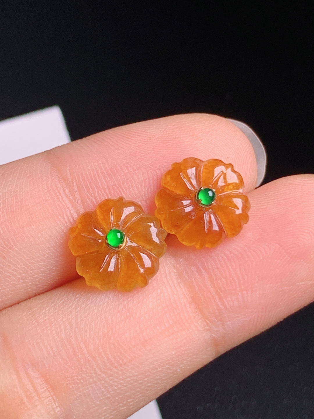 黄翡小花耳钉，暖黄温润翠色点缀，小巧温婉日常通勤款 08