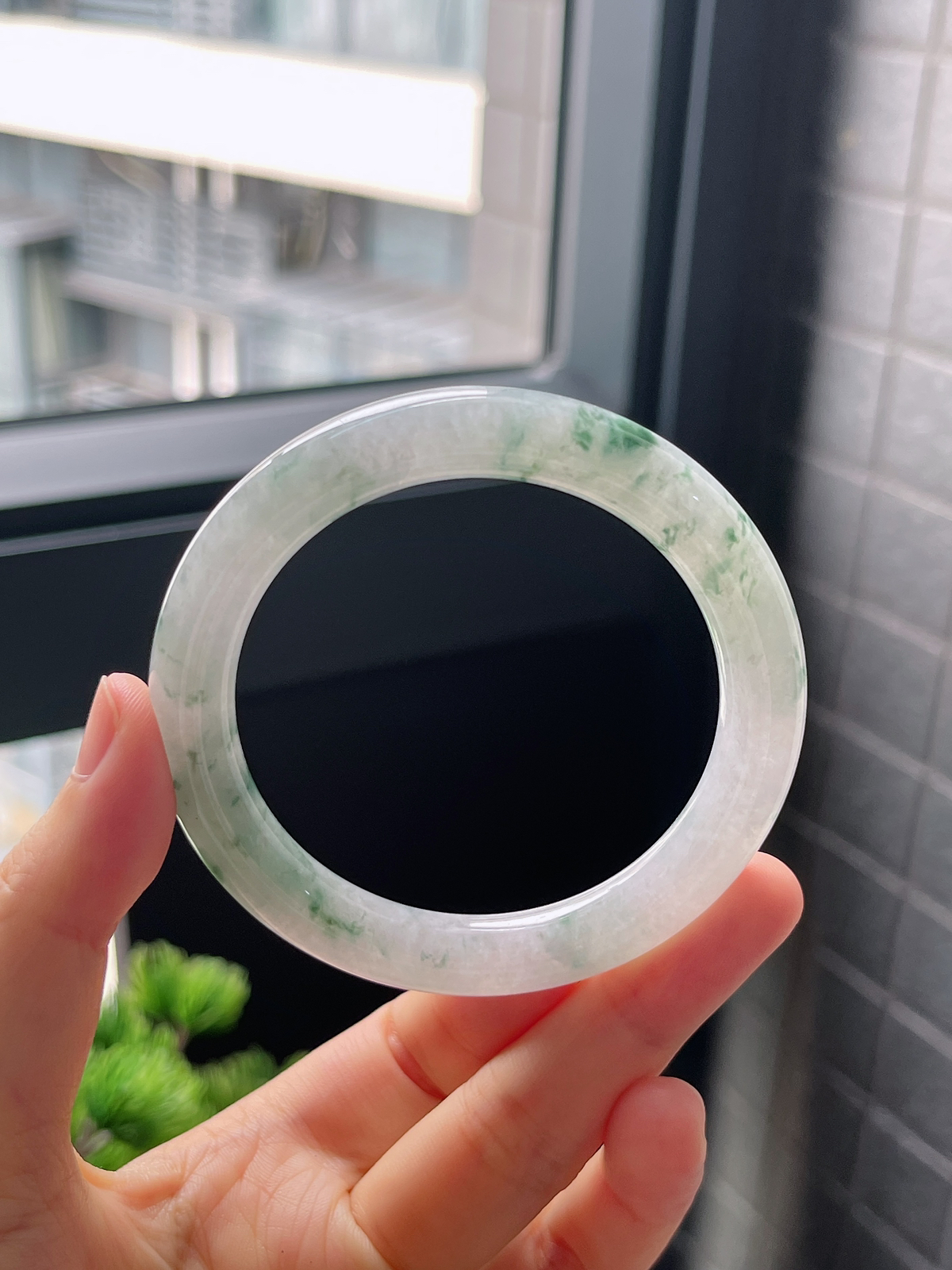 圈口53，冰糯种飘花翡翠圆条手镯