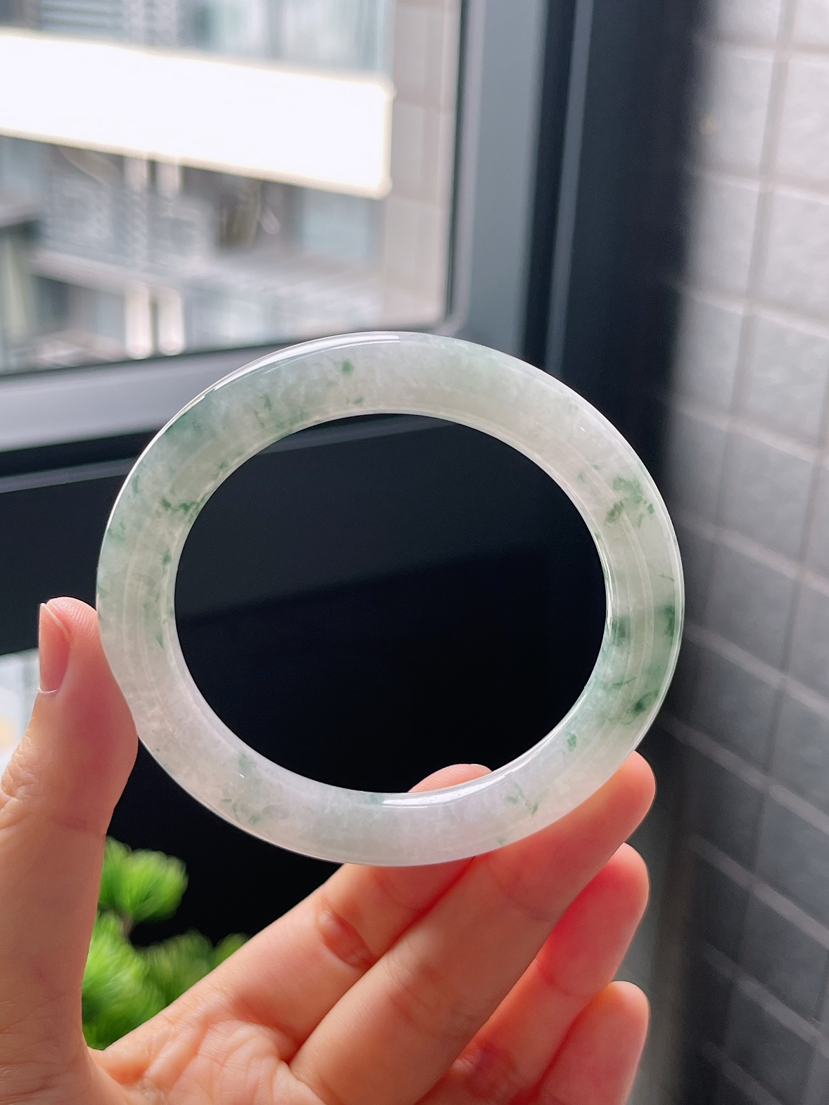 圈口53，冰糯种飘花翡翠圆条手镯