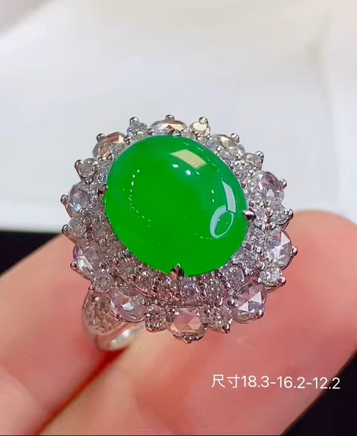 ️[玫瑰]18k金+钻玻璃种阳绿戒指，饱满大气上档次，实物更漂亮，性比高，无裂，18.3-16.2