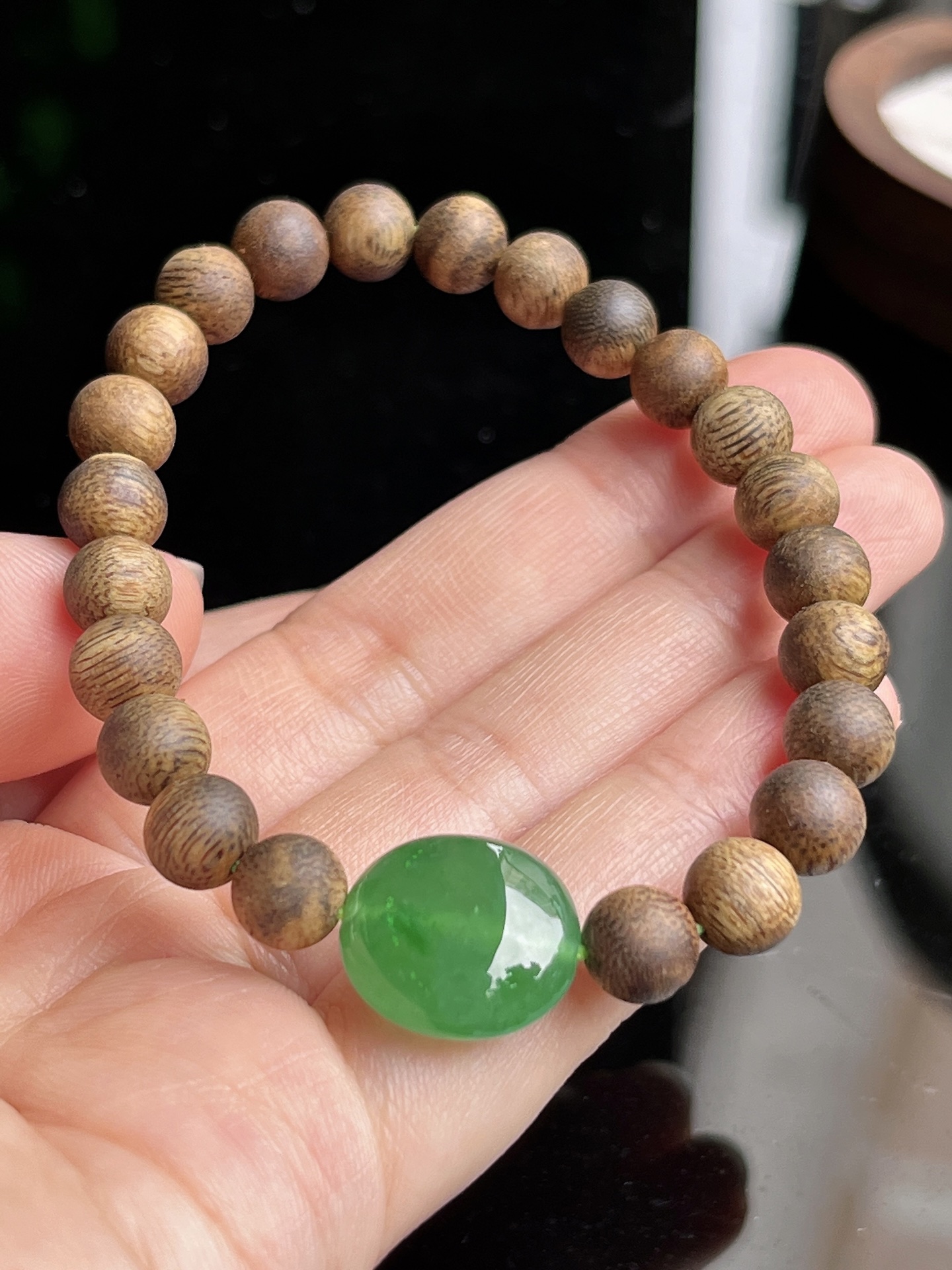 天然翡翠 冰绿橄榄珠手串 裸石尺寸14.6-13.4-7.2mm