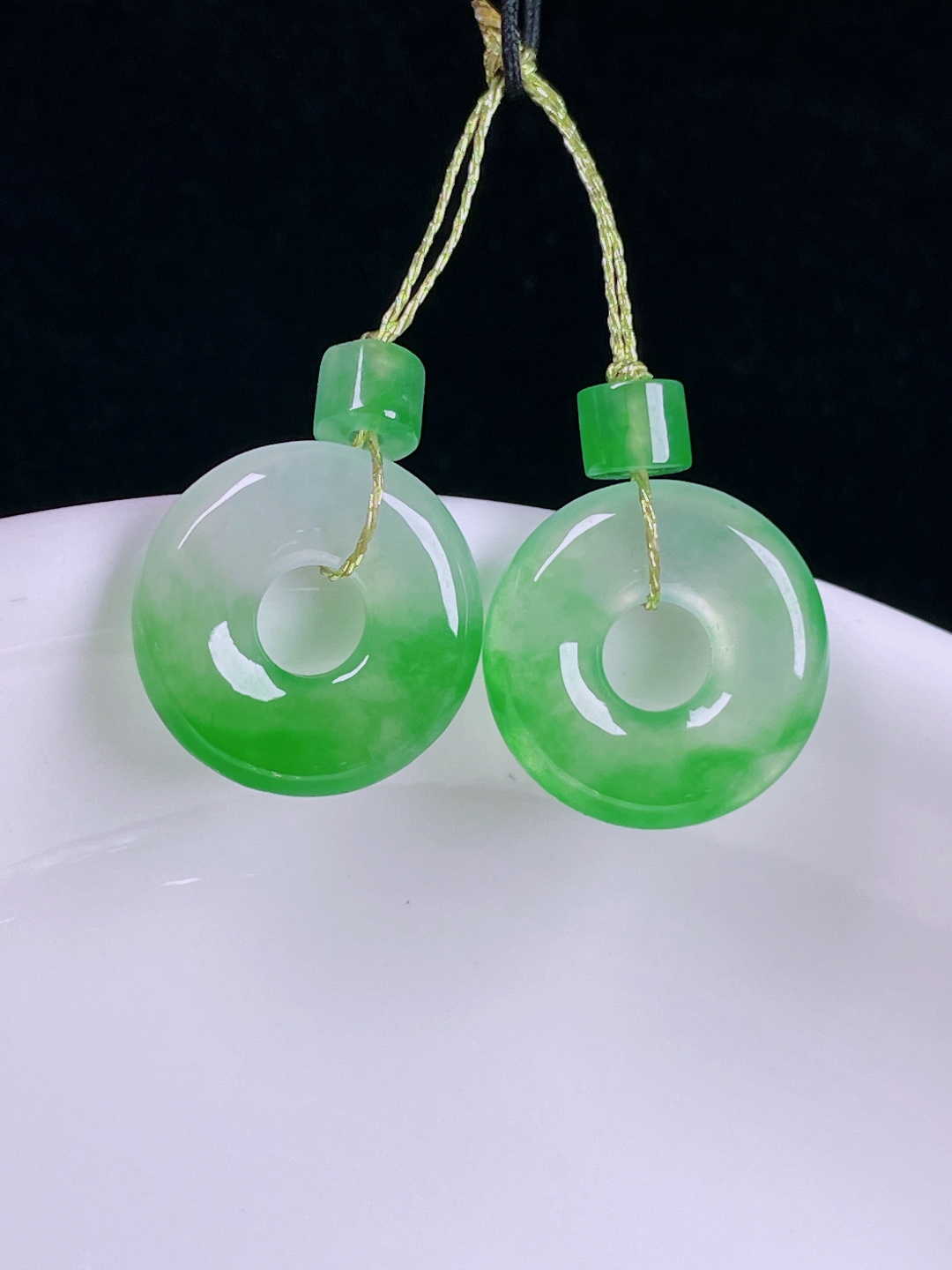 ️冰绿耳坠，老种起光 ，细底通透，尺寸：裸石13/3mm0707