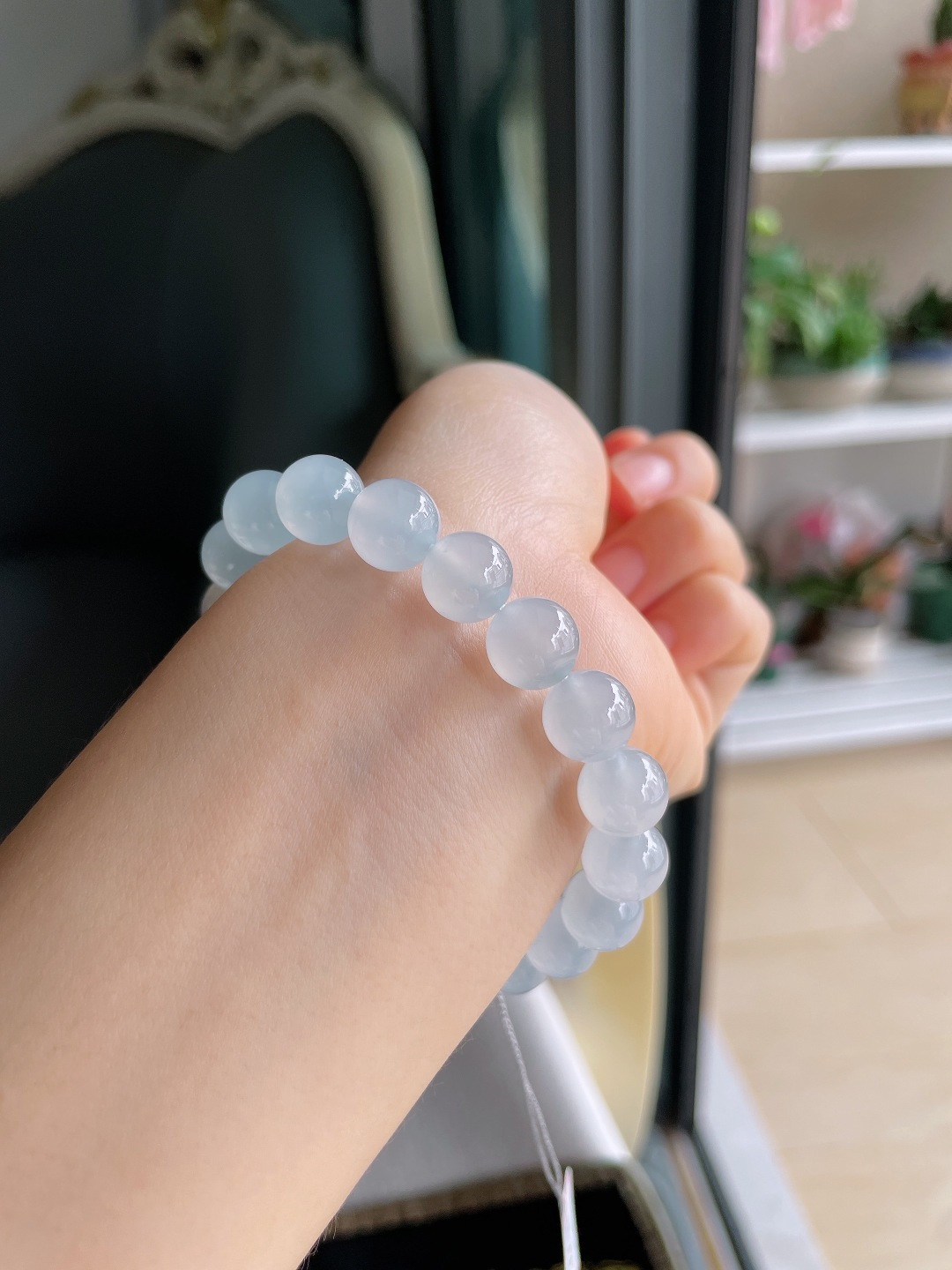 ️，缅甸天然翡翠A货，冰种白冰手串，尺寸：10mm。【编4366】