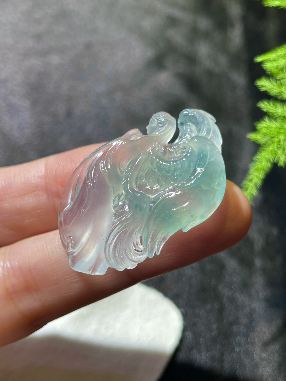 【冰种飘花六翼天使】细腻冰透，冰胶感强烈，光泽闪耀，细节雕琢细节之美，集工艺之大成，珍藏品质
