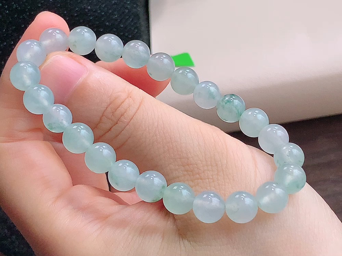 飘花手串，尺寸取一7.5mm，包A附证书