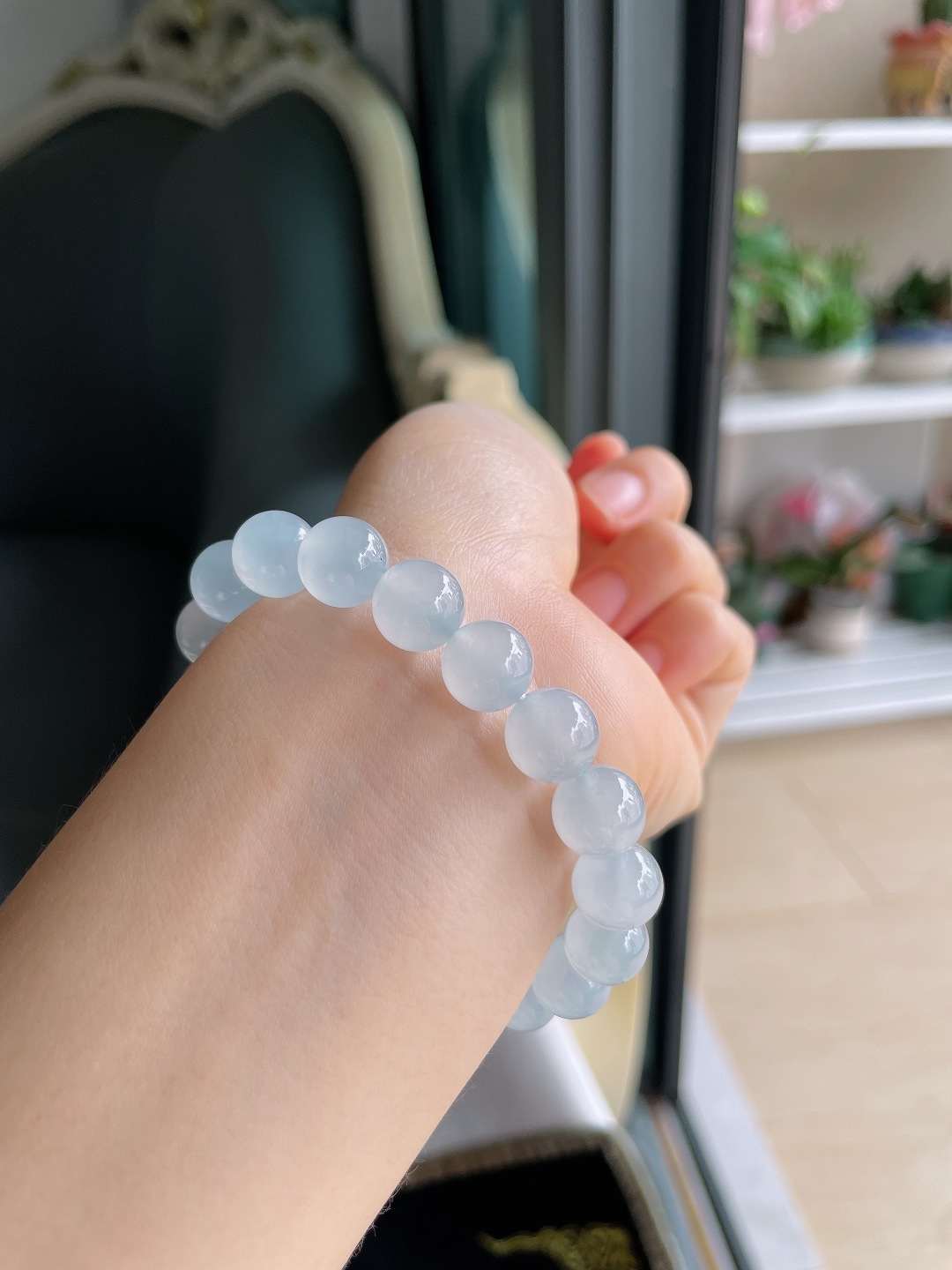 ️，缅甸天然翡翠A货，冰种白冰手串，尺寸：10mm。【编4366】