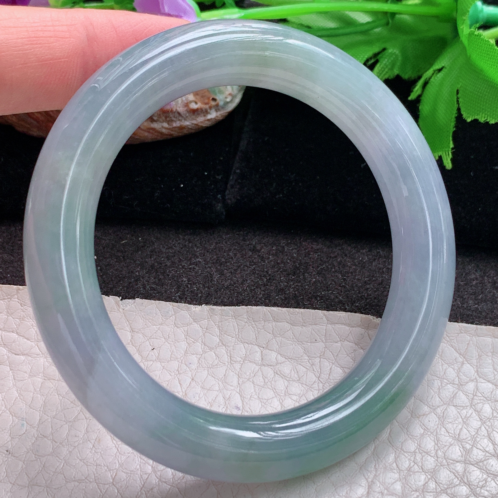 r实拍54.6*10.7美人镯 缅甸翡翠a货玉手镯冰紫底飘花圆条玉手环