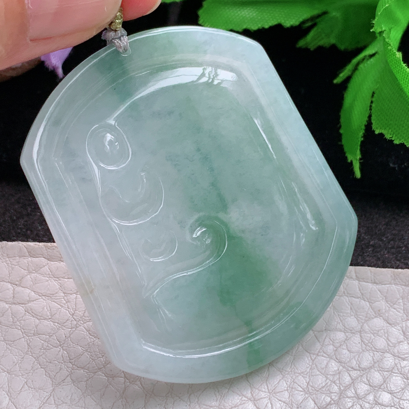 rp实拍55*45.8*5.8缅甸翡翠a货精雕飘花虚空藏菩萨 生肖守护神玉吊坠