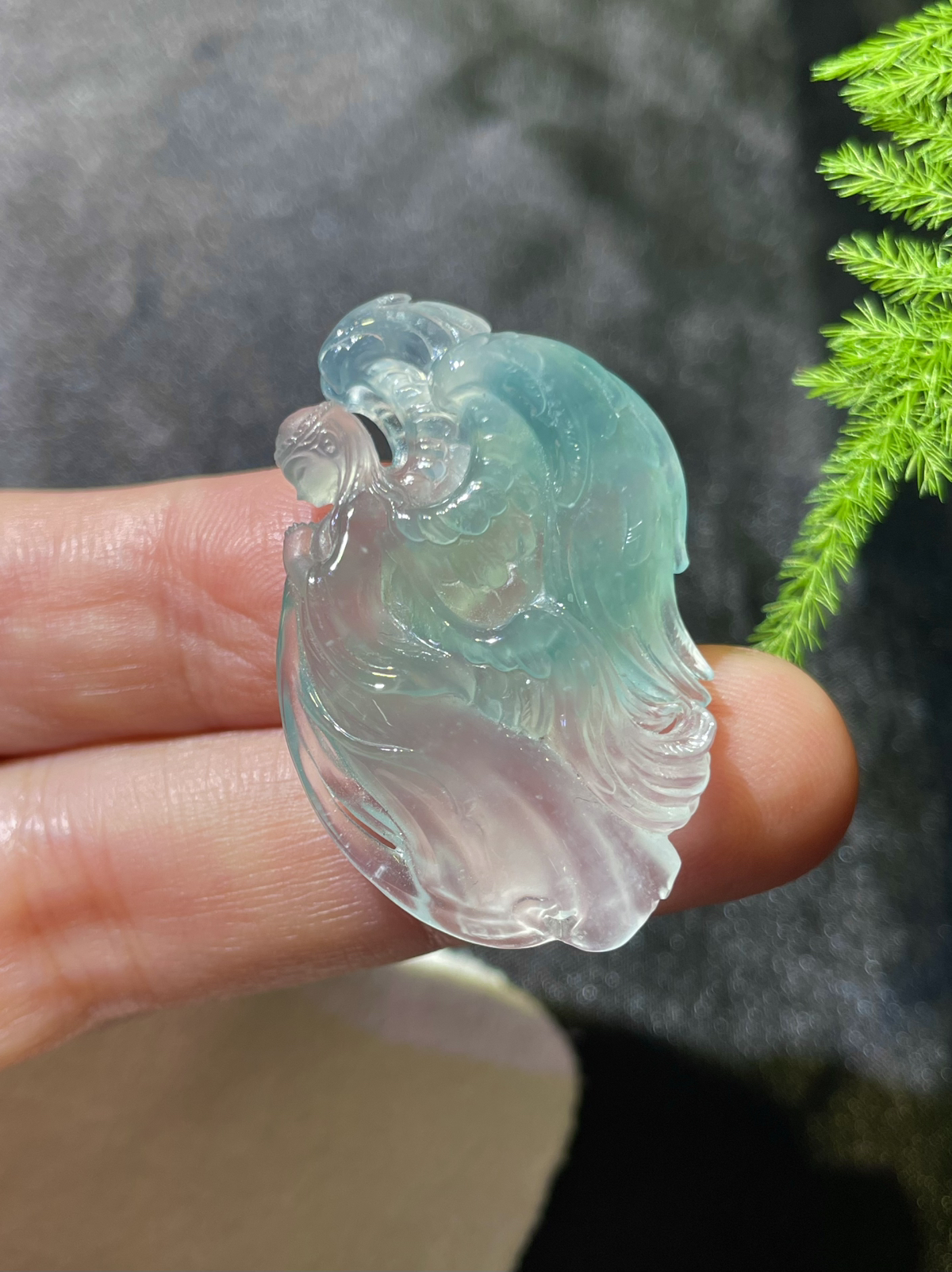 【冰种飘花六翼天使】细腻冰透，冰胶感强烈，光泽闪耀，细节雕琢细节之美，集工艺之大成，珍藏品质