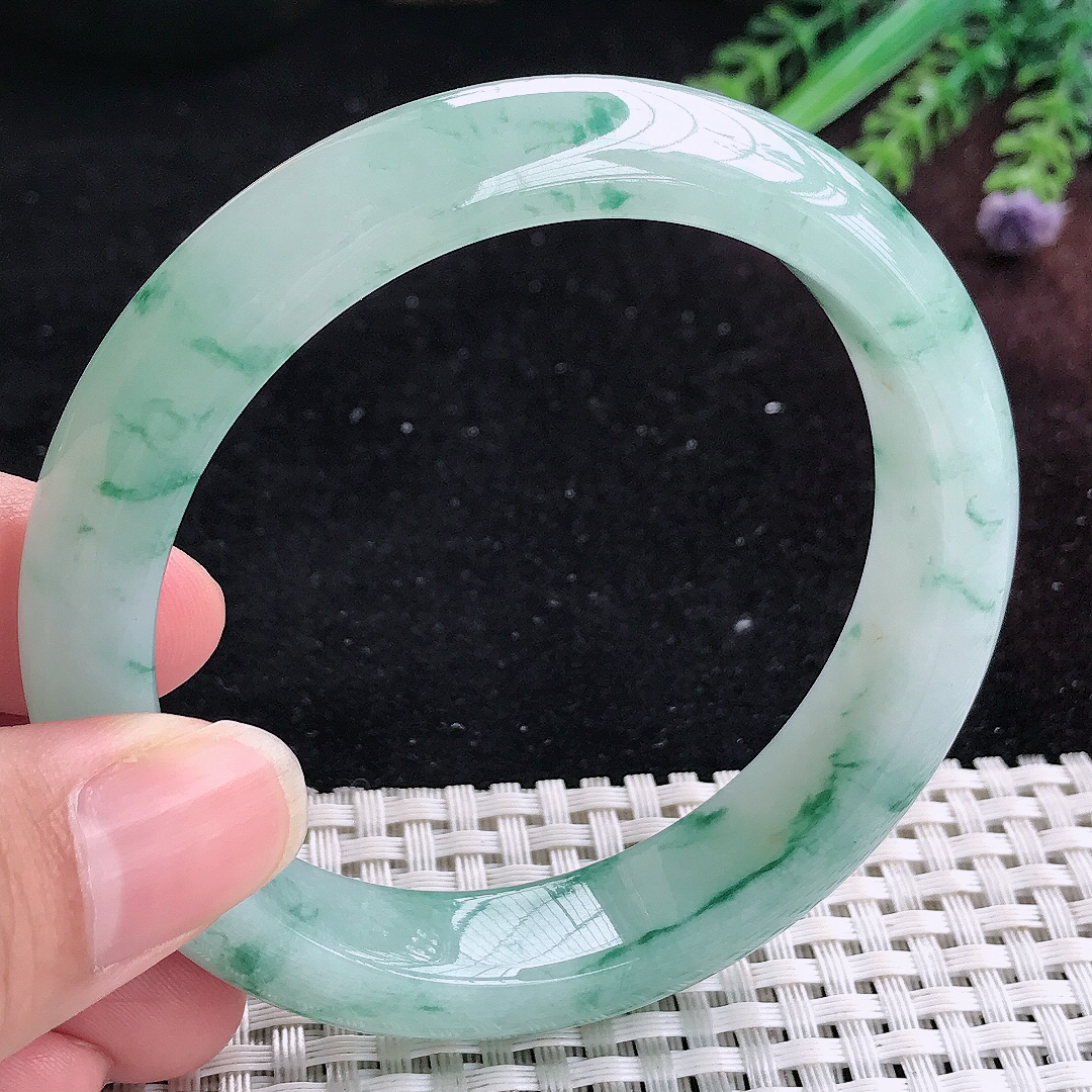 实拍A货翡翠59.2/13.4/8.8老坑冰润起胶冰飘花手镯平安镯美人镯