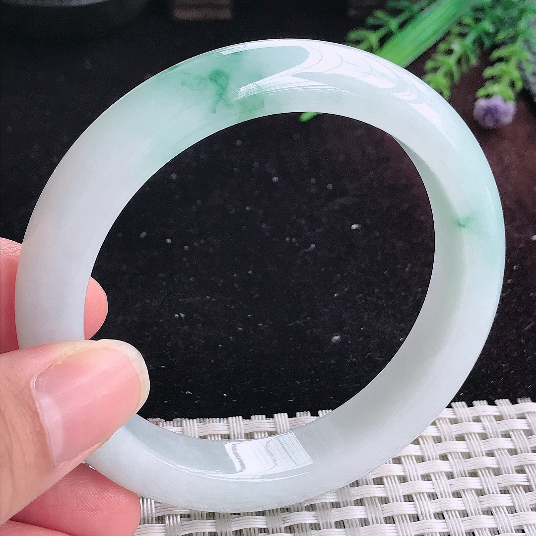 实拍A货翡翠59.5/12.5/9大圈口老坑冰润飘花手镯平安镯美人镯