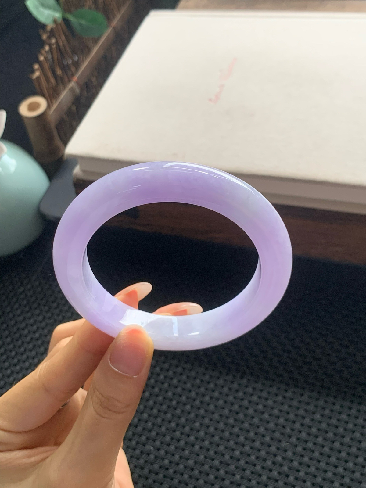56.5圈口紫罗兰正圈手镯
