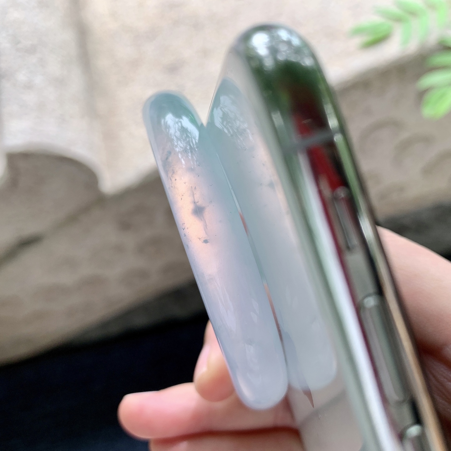 冰晴绿，清透，水润，种老，细腻，打灯有絮线