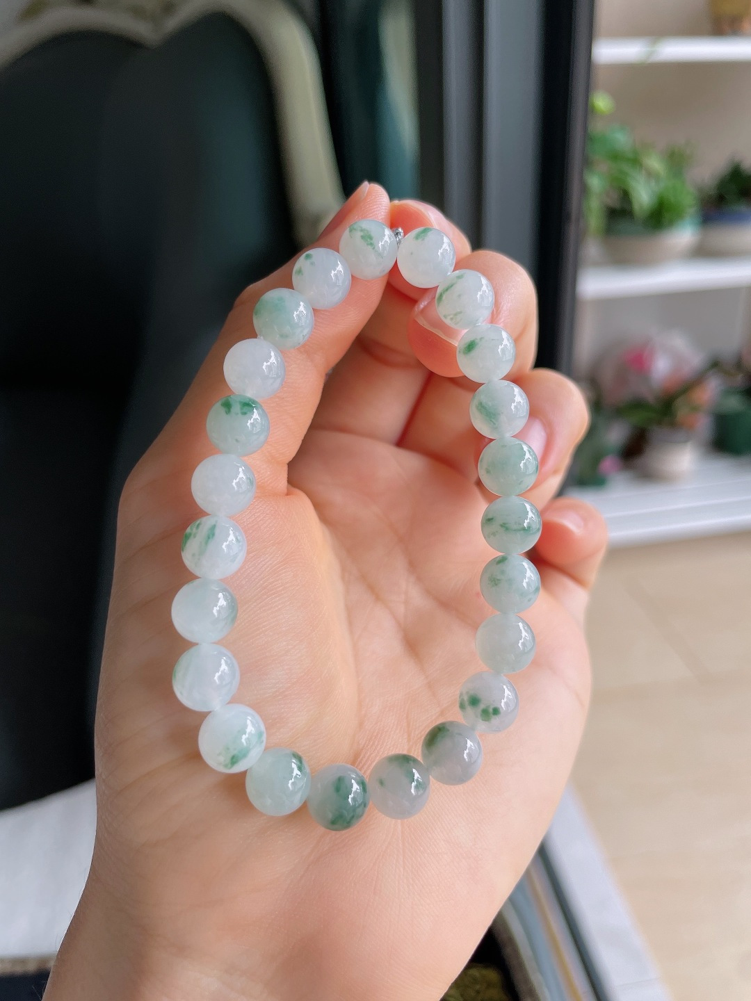 缅甸天然翡翠A货，冰飘花手串，尺寸：8mm。【编4364】