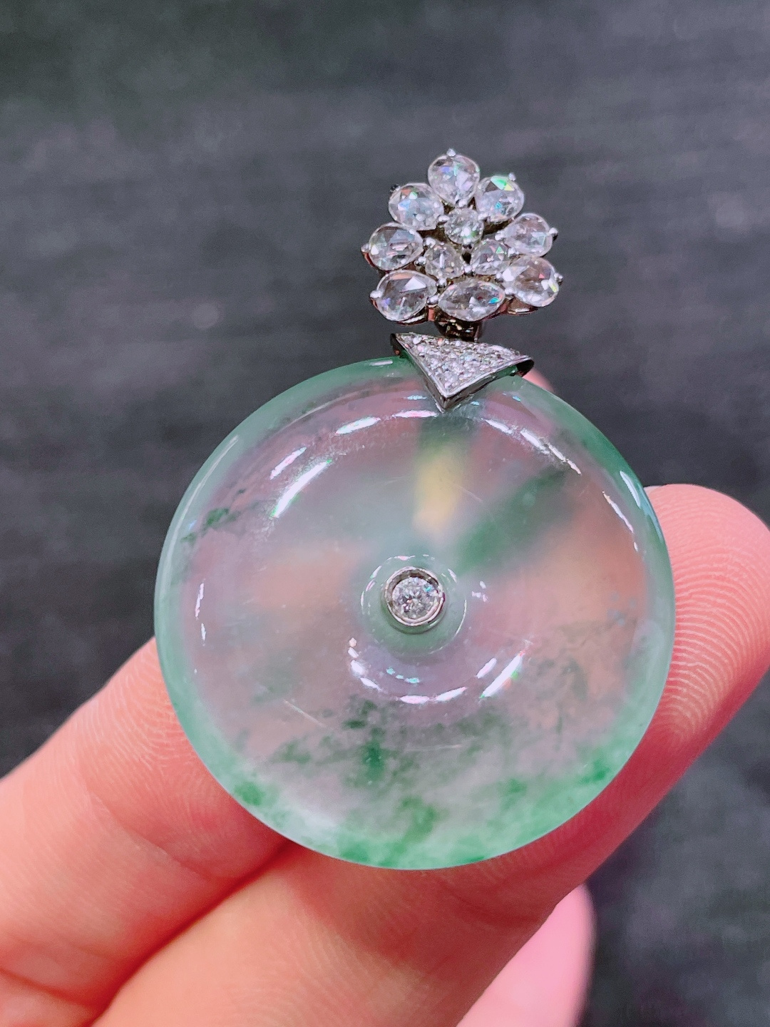 ️冰种平安扣吊坠，晶莹剔透，新颖时尚，无裂，28.5-6.5