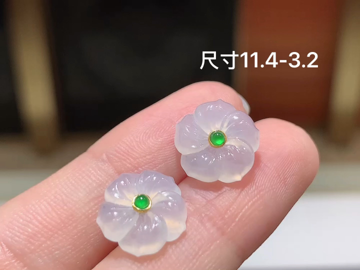18K 冰种花朵耳钉 无裂, 尺寸，11.4-3.2
