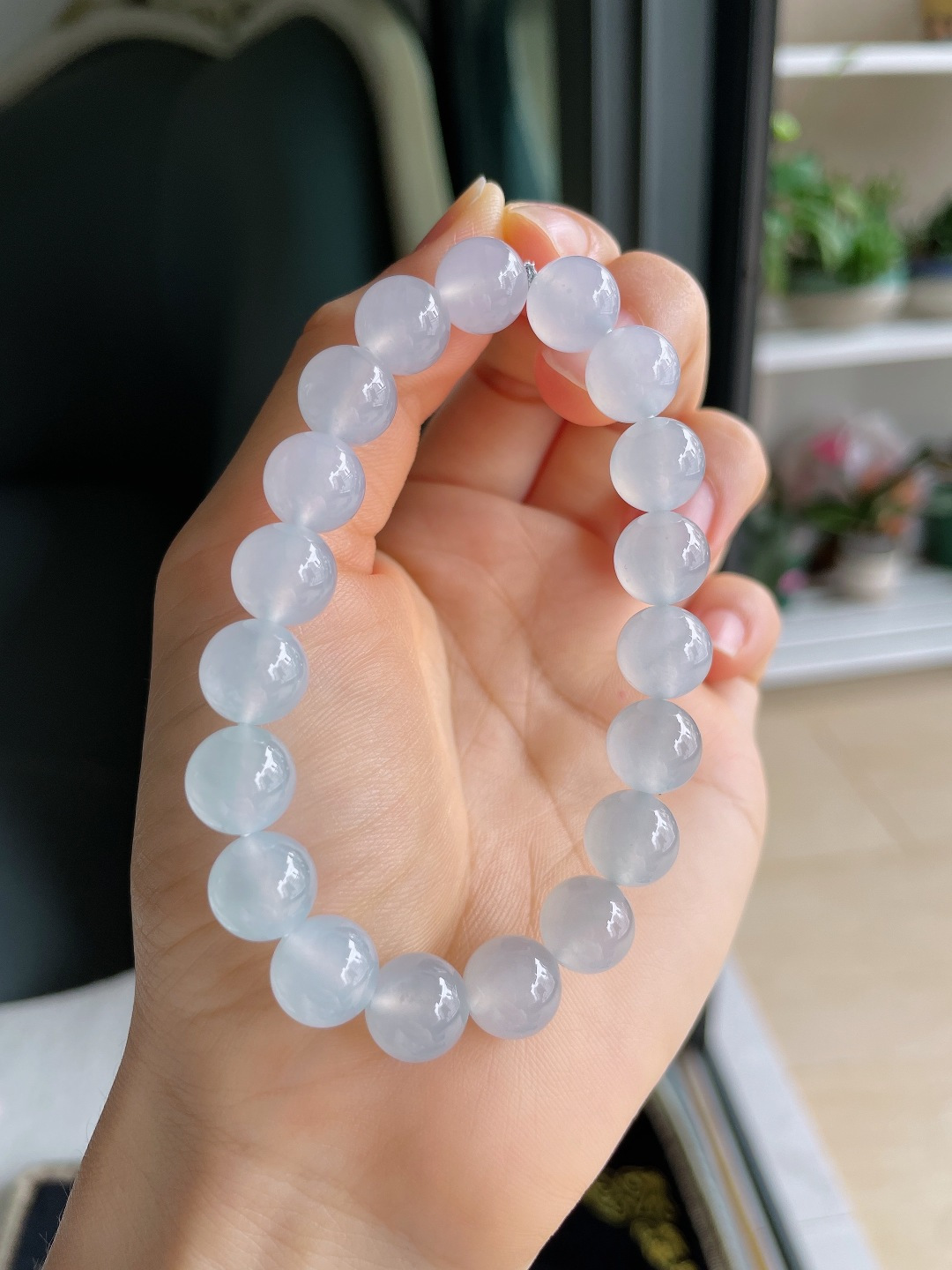 ️，缅甸天然翡翠A货，冰种白冰手串，尺寸：10mm。【编4366】