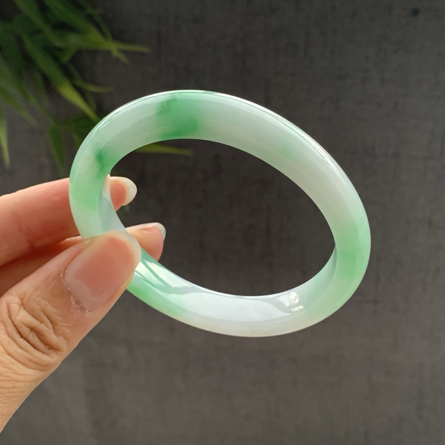 070619GX 飘绿贵妃翡翠手镯 54.3-46.8-10.3-7.8
