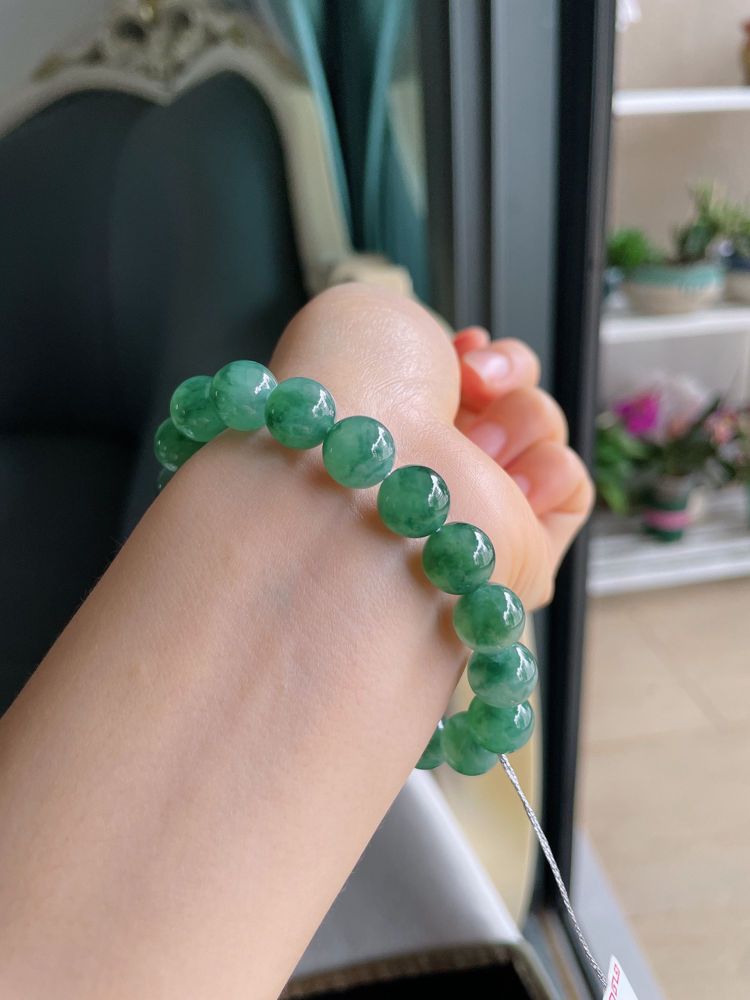 天然翡翠A货，冰飘花手串，尺寸：12.6mm。-1284
