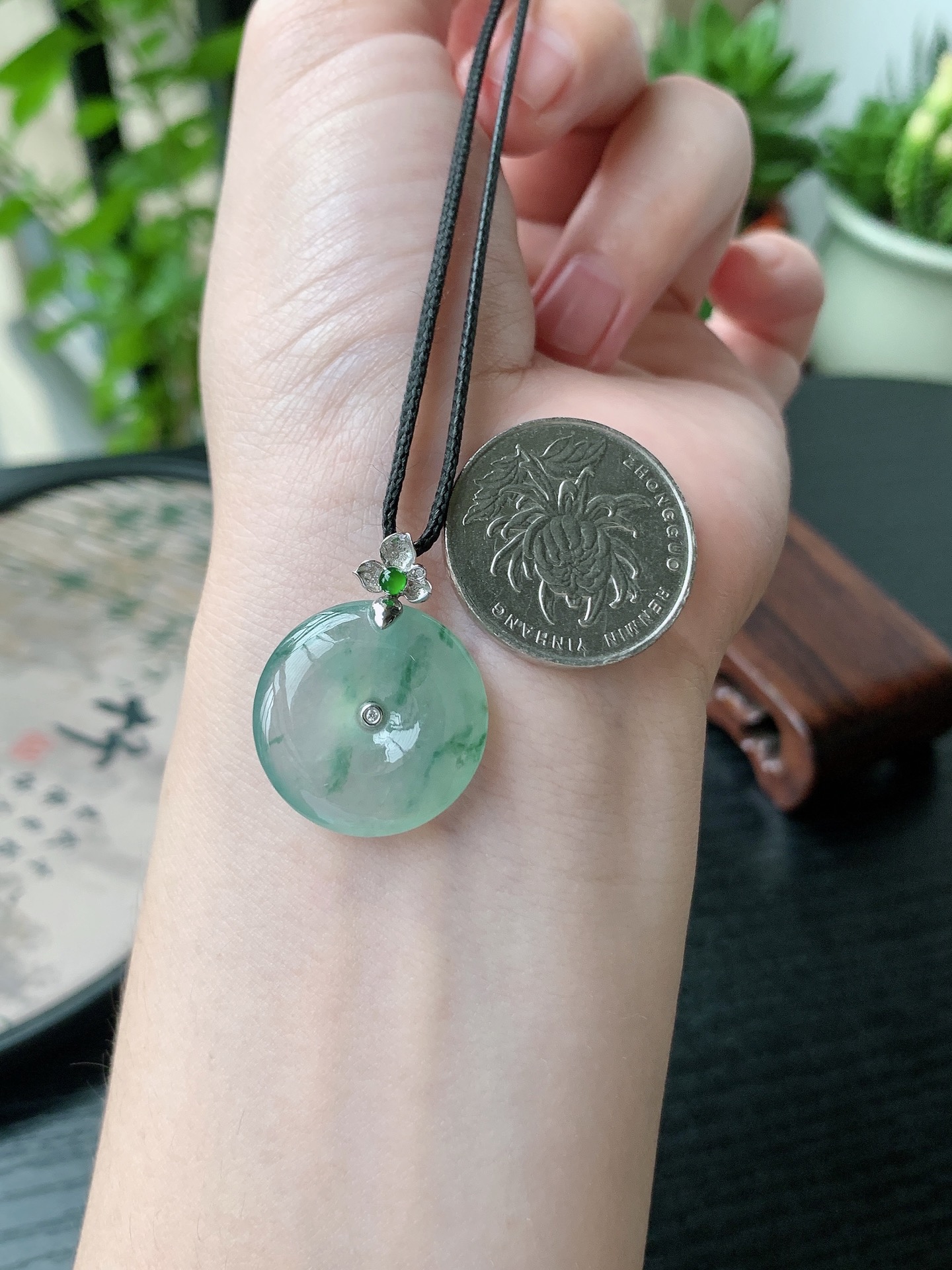 18k金镶嵌老坑冰种胶感飘花平安扣吊坠 裸石尺寸:21.4-5mm