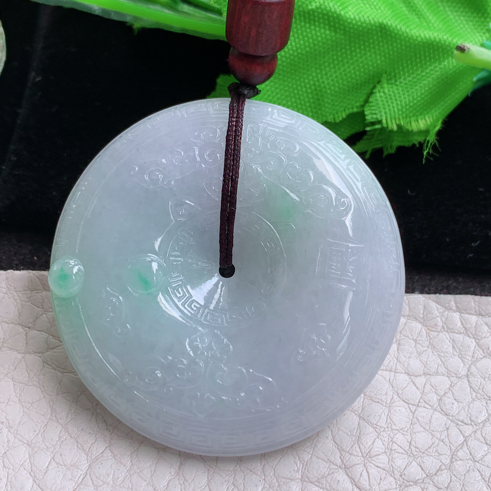 zen实拍44*11天然缅甸翡翠雕花飘绿平安扣吊坠 复古简约玉扣毛衣坠