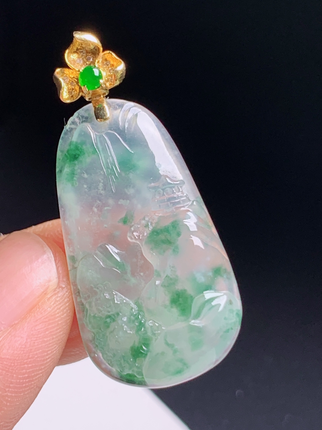 ️ 冰种飘花山水牌吊坠，冰透清爽，飘花飘逸自然，山水悠然寓意豁达