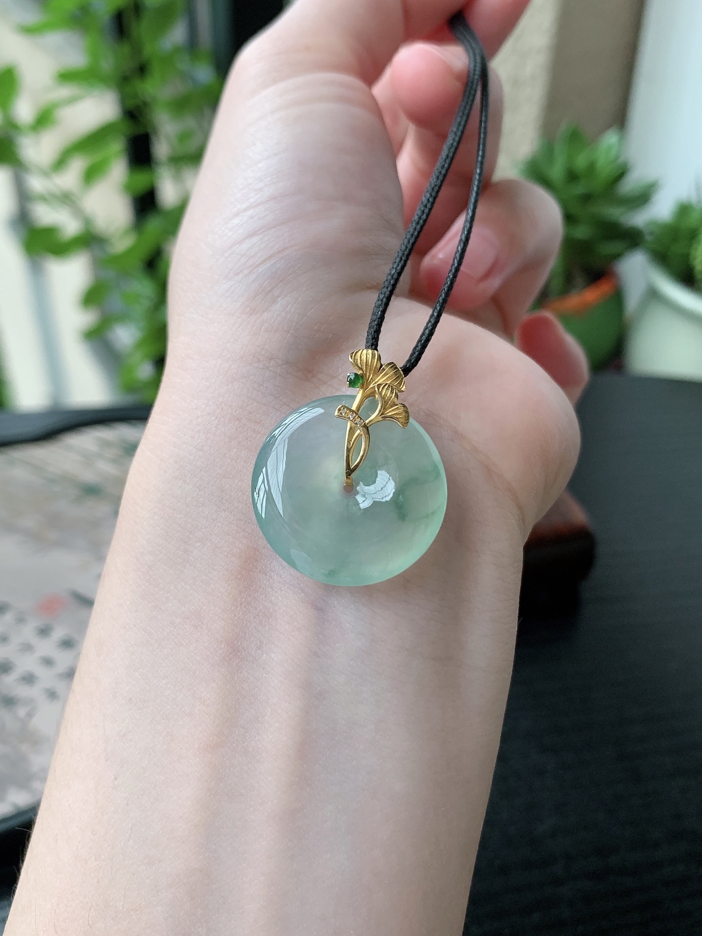 18k金镶嵌老坑冰种胶感飘花平安扣吊坠 裸石尺寸:23.5-4.8mm
