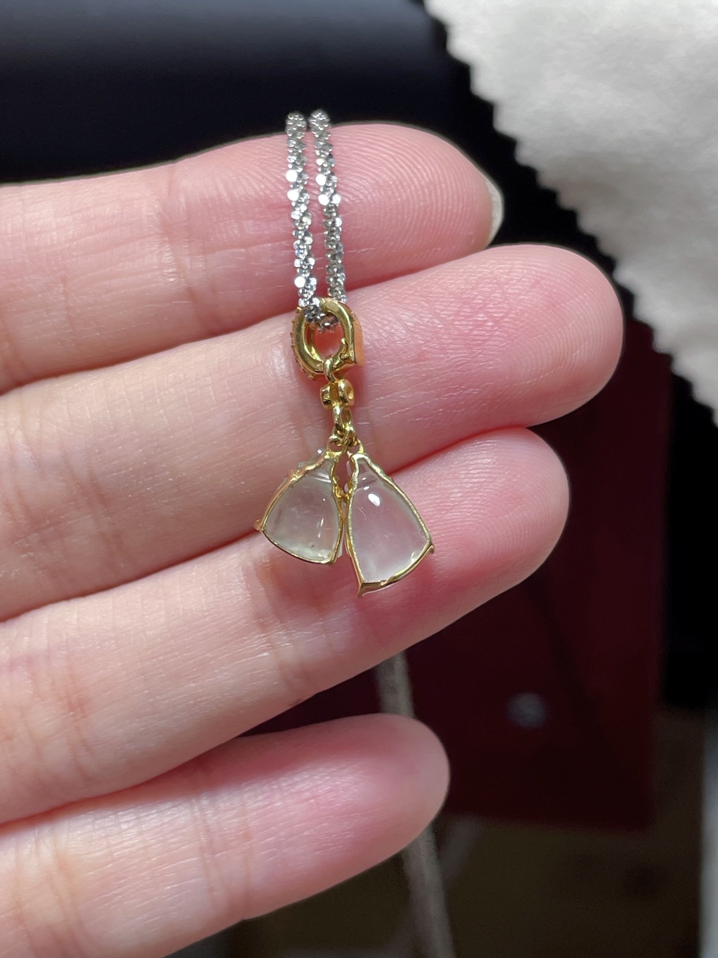 ️ 翡翠莲蓬吊坠扣，种水好好 裸石很饱满，专挑好品相，18k镶嵌，10.1-6.1-3.5