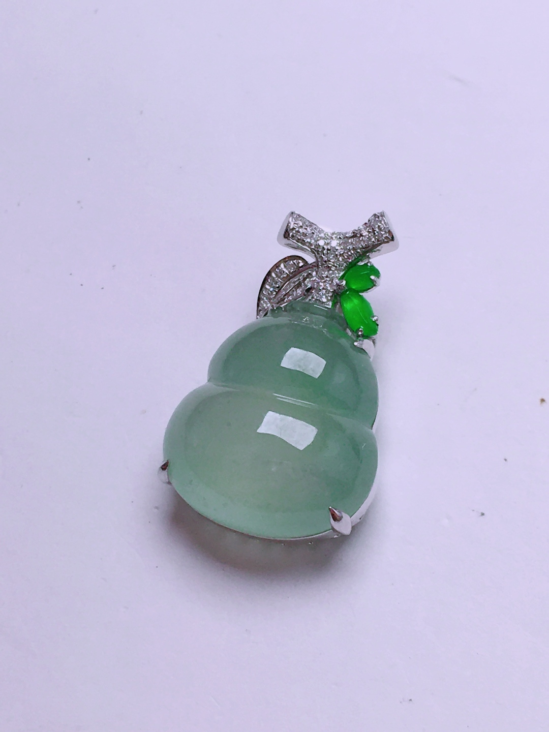 ️葫芦吊坠，晶莹剔透，新颖时尚，无裂，22.7