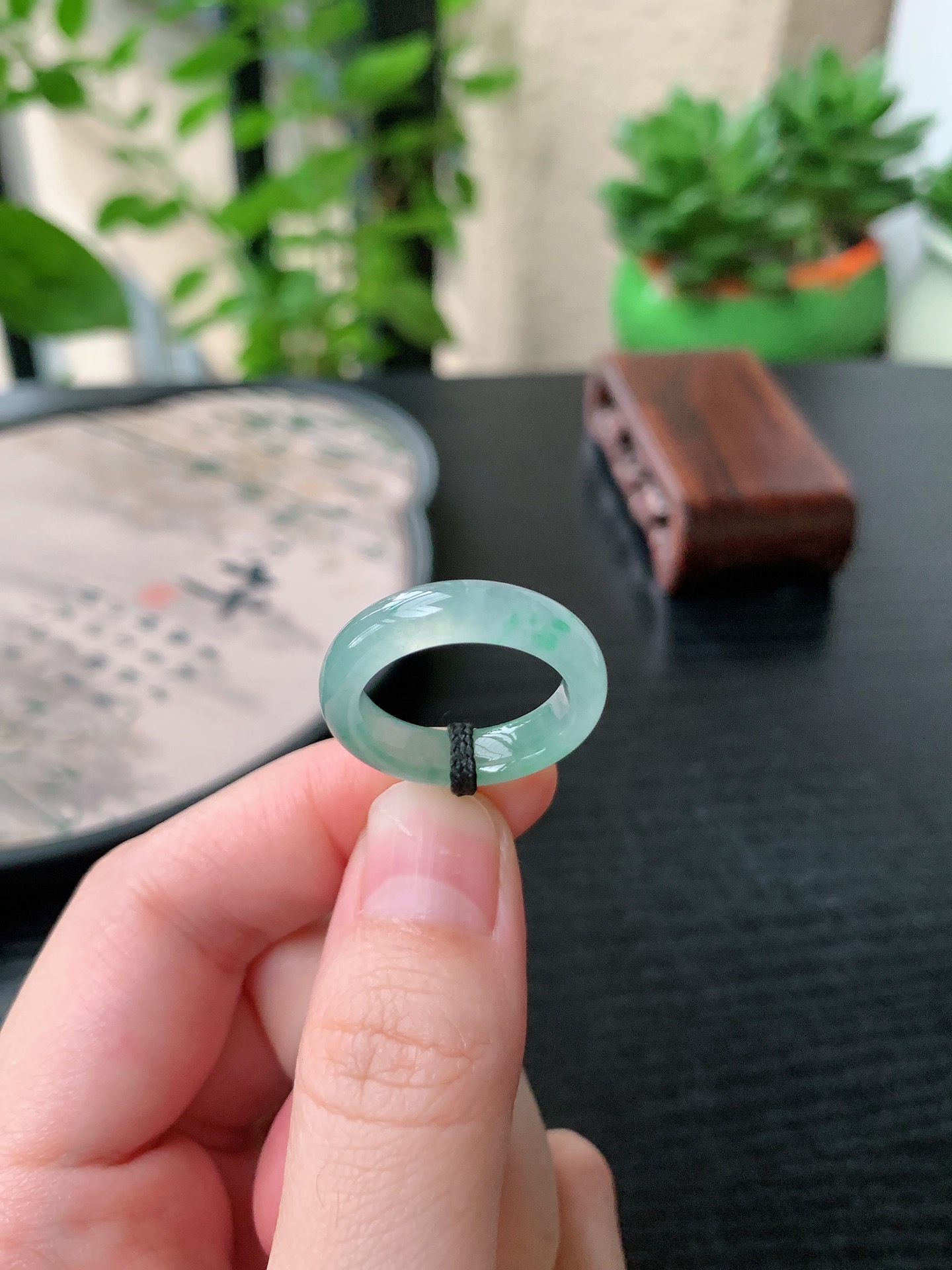 老坑冰种胶感飘花素面戒指 裸石尺寸:18.1-5.5-3.8mm