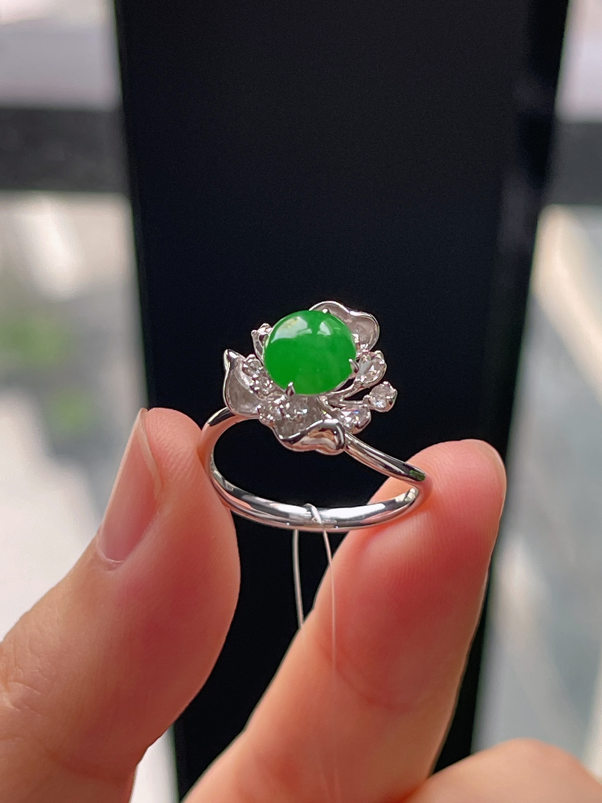 18k金 翡翠阳绿戒指