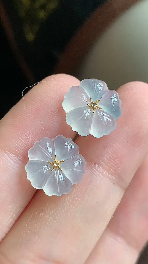 翡翠精品，花耳钉，冰种，无裂，18k金 尺寸12.3-3.5 aa78