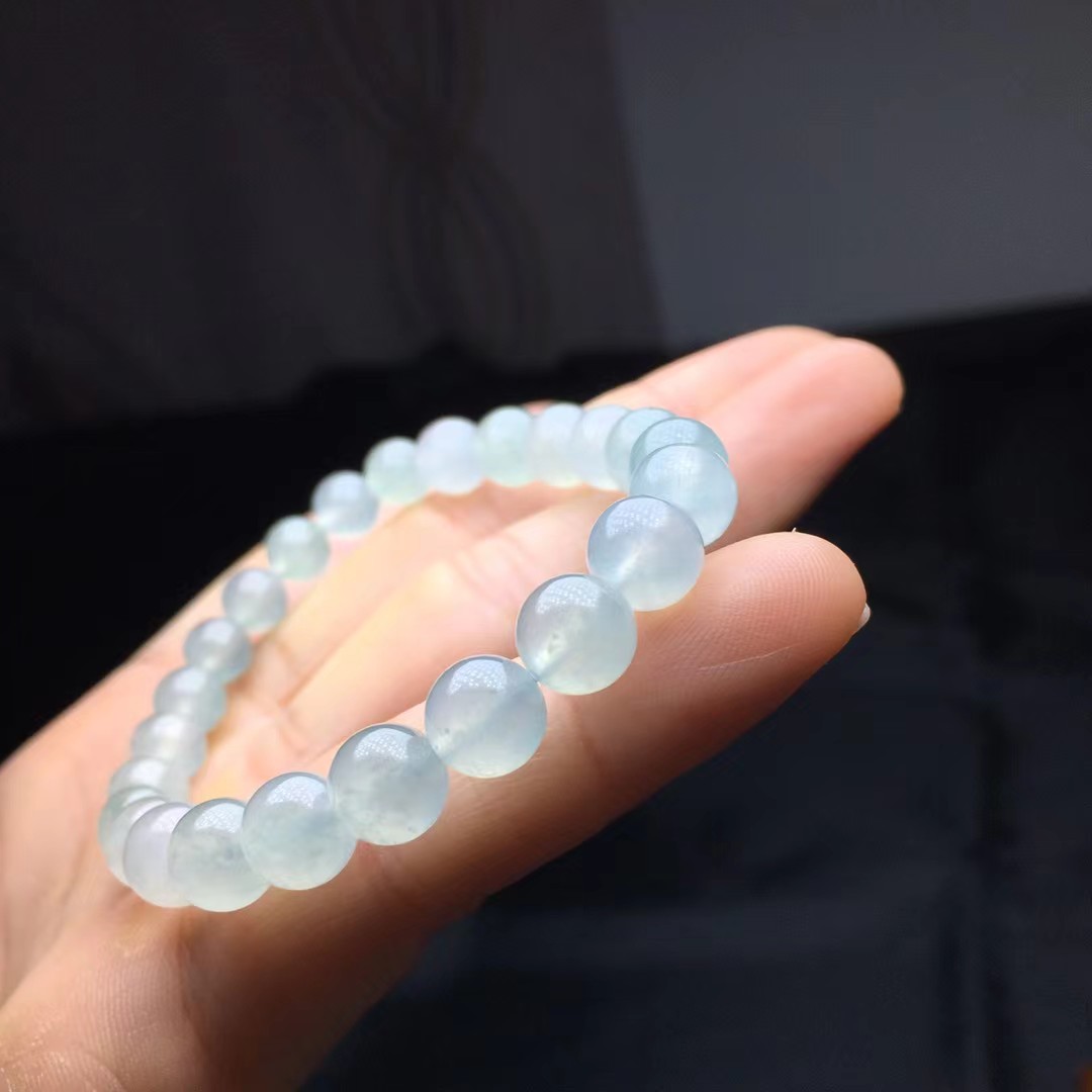 ️ 冰种手链，卡7.6～6.9mm，24颗，种好，玉质细腻，均匀，通透
