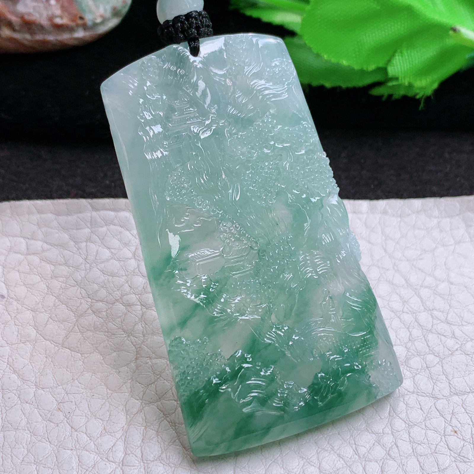 yl实拍63*35.5*6缅甸翡翠精雕冰飘花山水 富甲天下玉吊坠