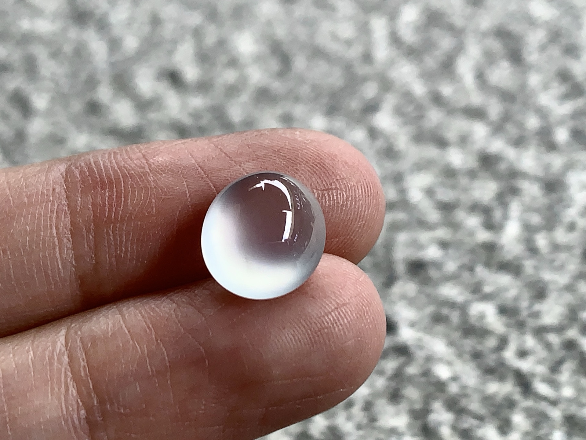 白冰蛋面 尺寸：10.6×9.5×5.3