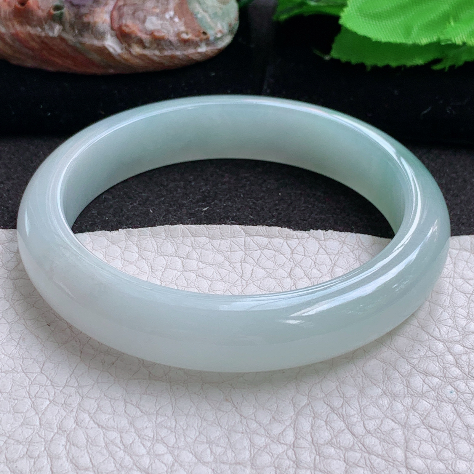 ee大圈口60.5*12.6*8.5平安镯 缅甸翡翠a货玉手镯高品质冰浅绿正圈玉手环