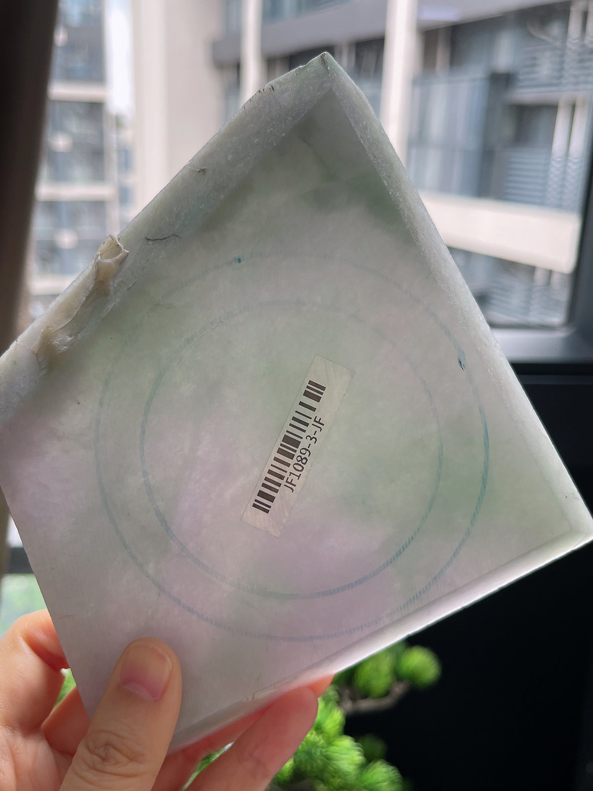 翡翠板料，⭕️正圈最大做68，正圈最大做64