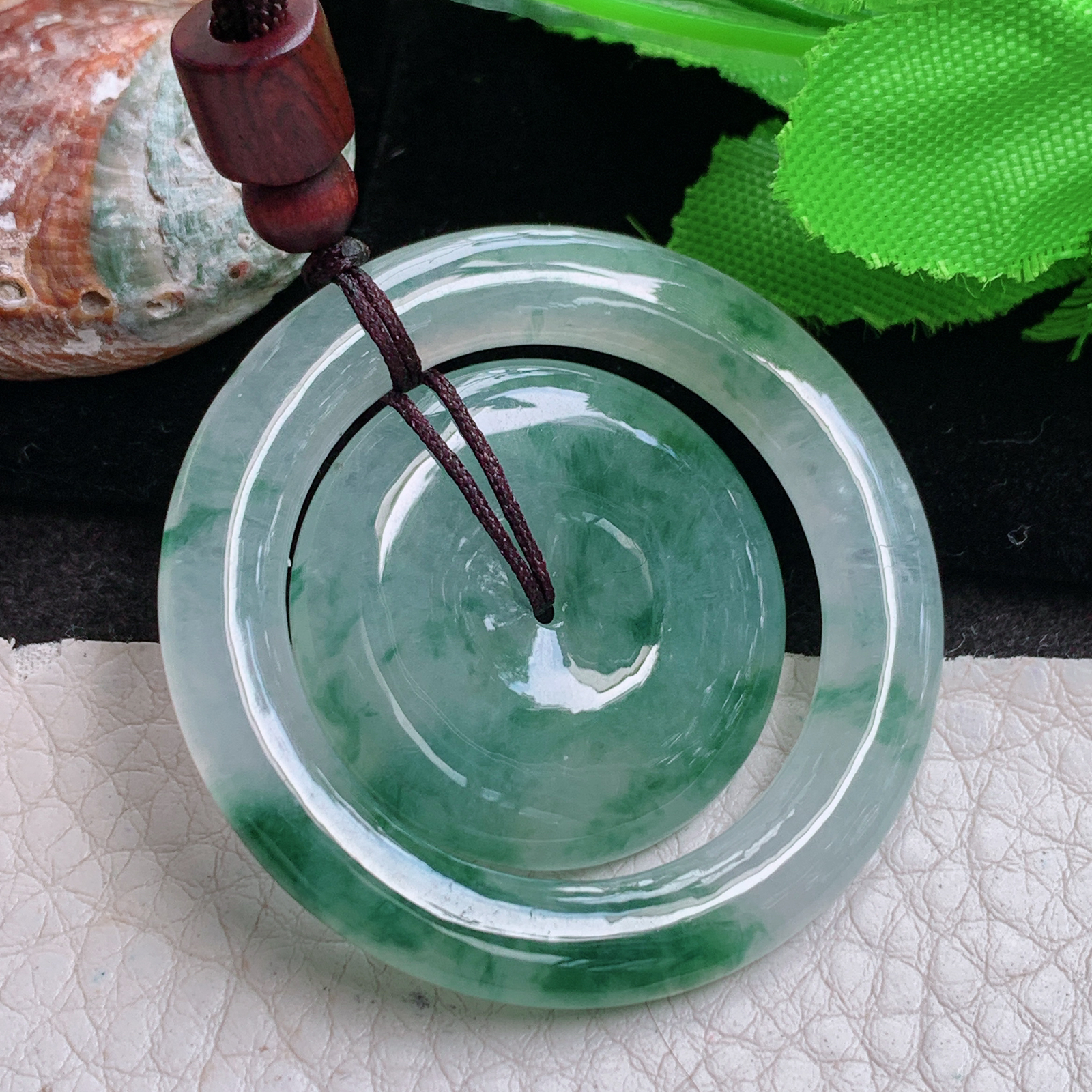 Zen实拍43.3*4.7缅甸翡翠飘花子母扣吊坠