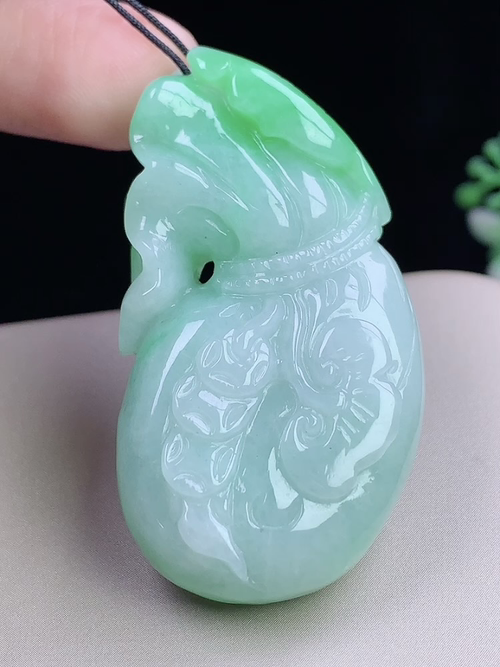 飘绿钱袋，尺寸47.8-26-12.8mm，Q08hwa