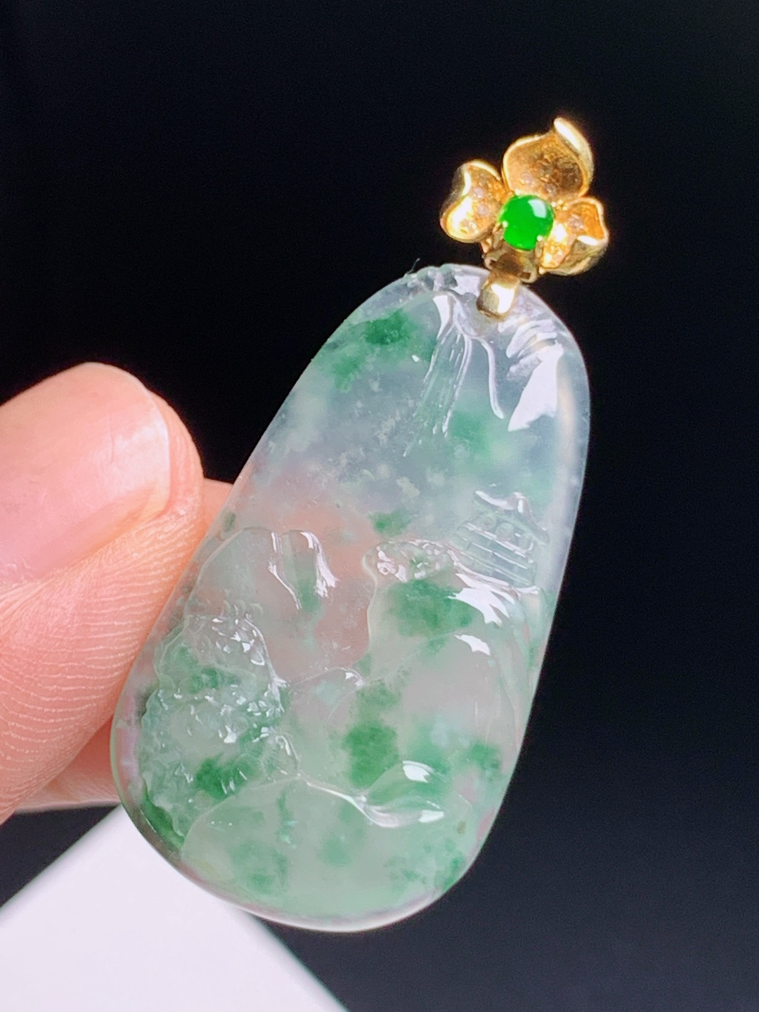 ️ 冰种飘花山水牌吊坠，冰透清爽，飘花飘逸自然，山水悠然寓意豁达