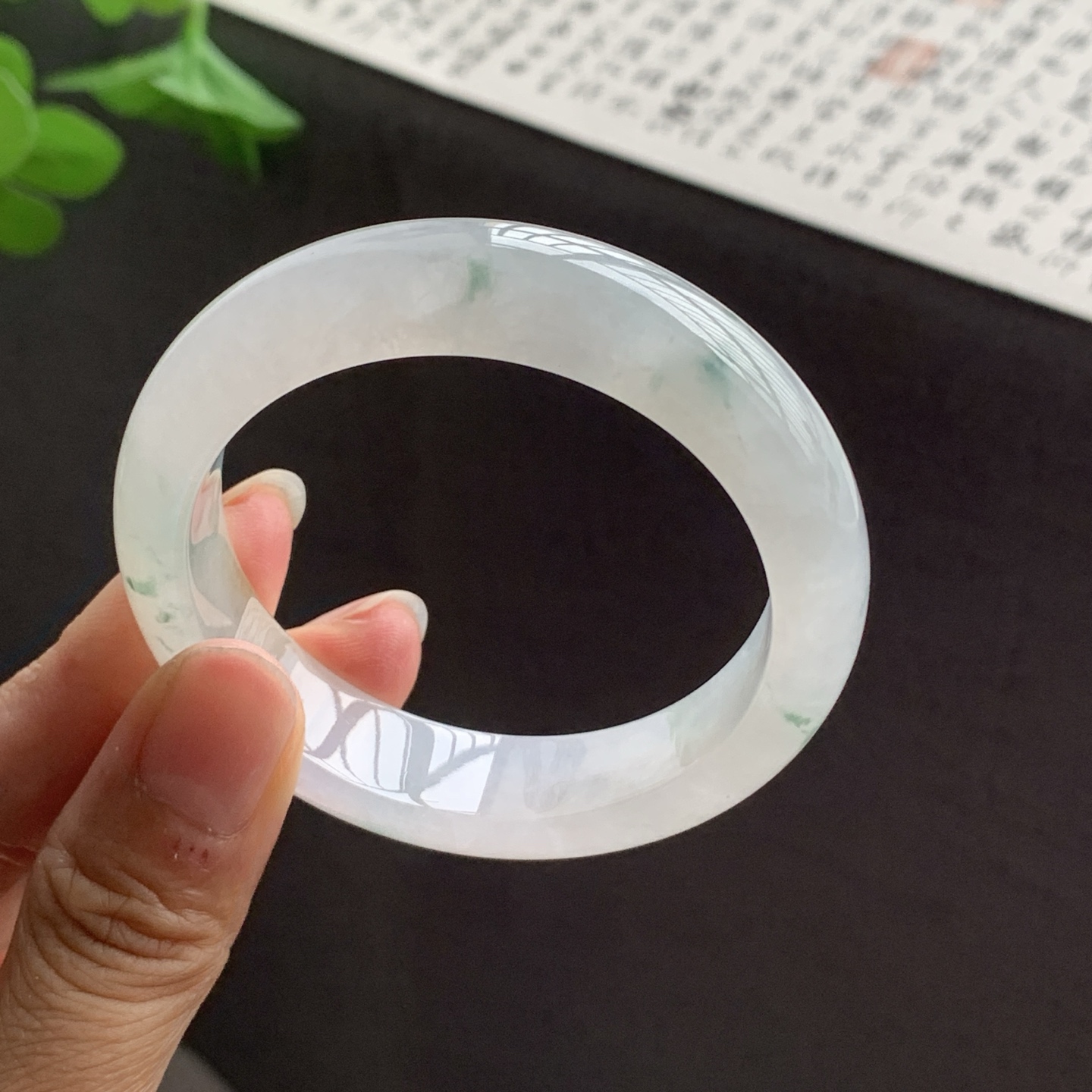 070831LJ 黄翡飘花正圈翡翠手镯 51.6-13.5-8.2