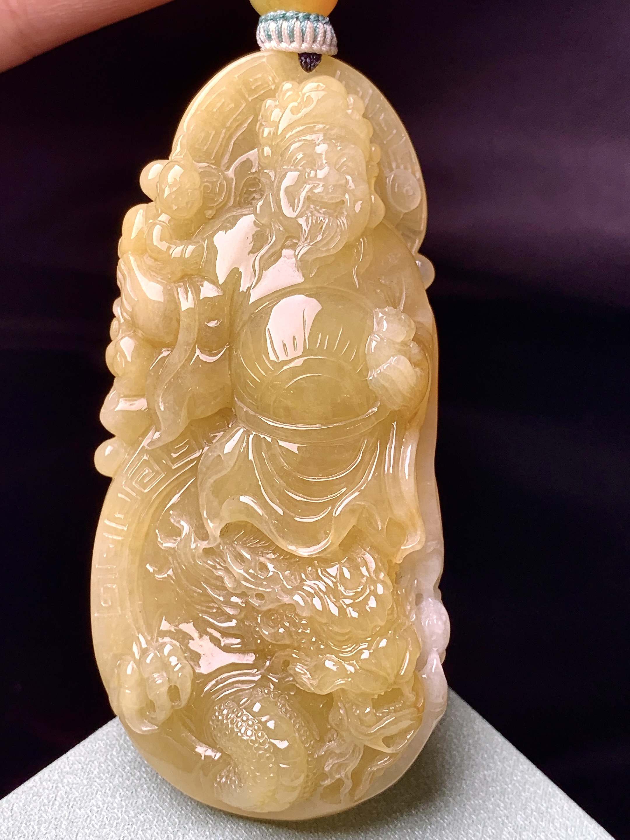 黄翡财神吊坠 玉质细腻 色泽艳丽清新 整体尺寸69.5*31*16 a5