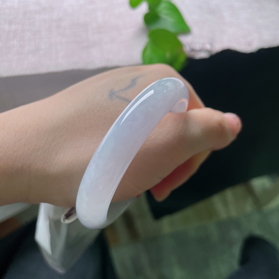 52.7/11.2/7.1正圈，冰润细腻，清爽干净，清雅苑苑，贵气，有纹，55846a