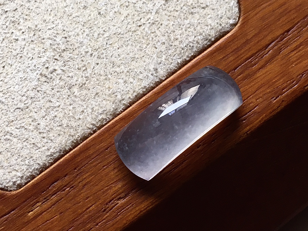 ️ 马鞍 种水，冰透感十足，尺寸17.3*16.7*4.8