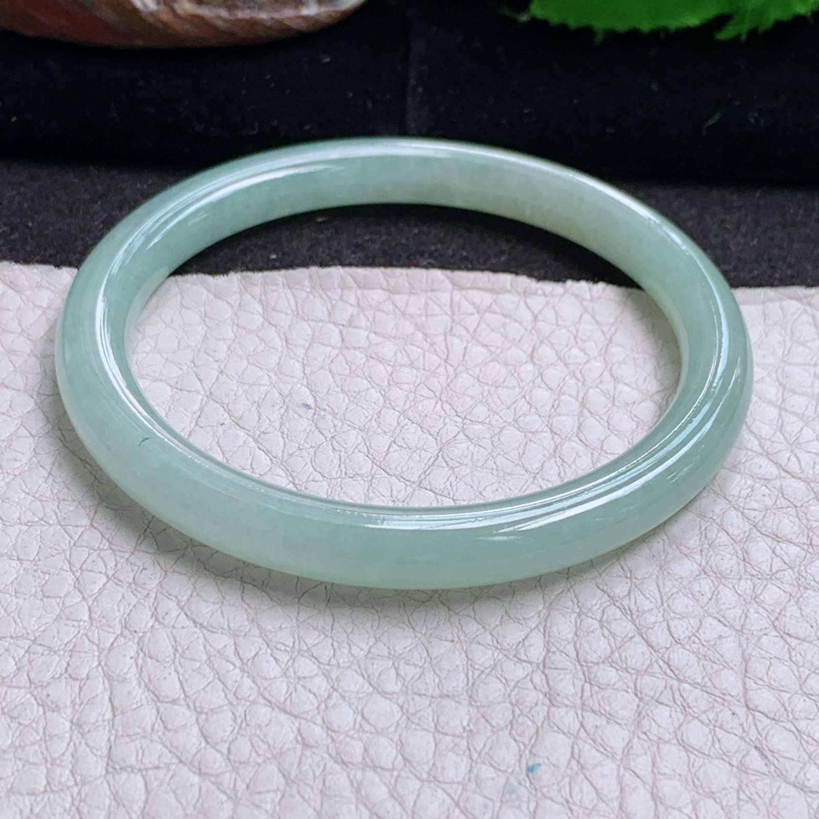 xx实拍54*6.8*7招财美人镯 缅甸翡翠a货玉手镯高品质双彩圆条玉手环